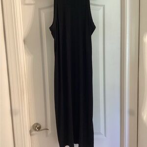 Elegant Black Ribbed Sleeveless Dress